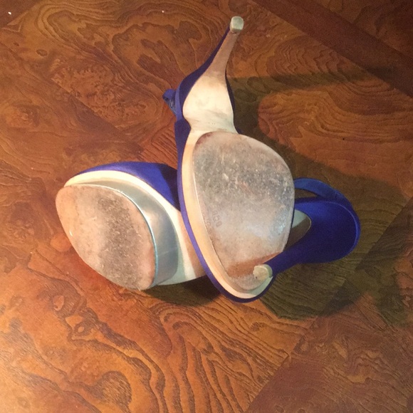 Bcbg Pump - Picture 8 of 8